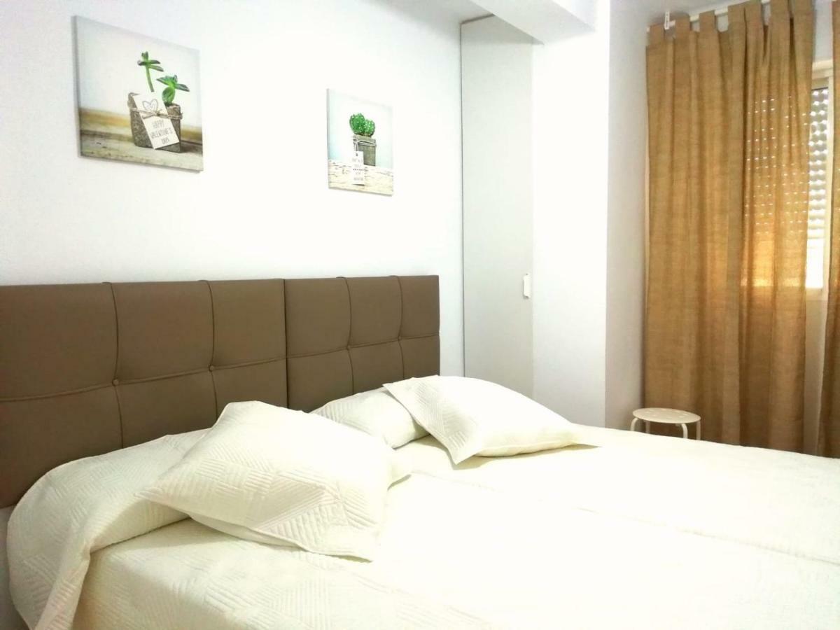 Casablanca 1B Apartment Nerja Luaran gambar